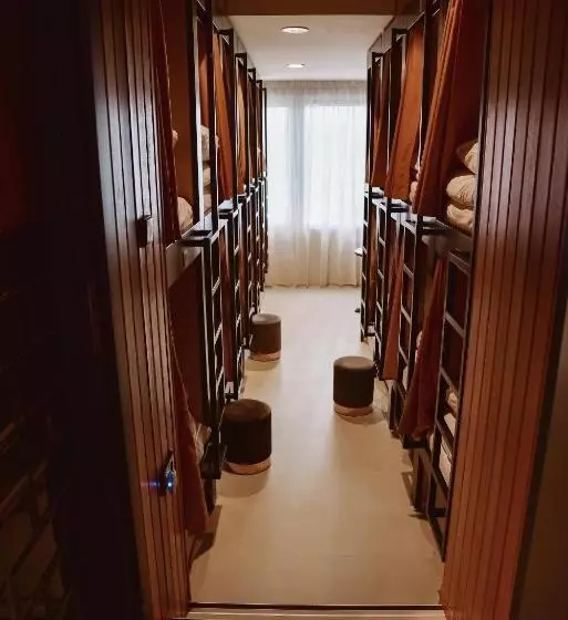 ユースホステル Durty Nelly's Inn