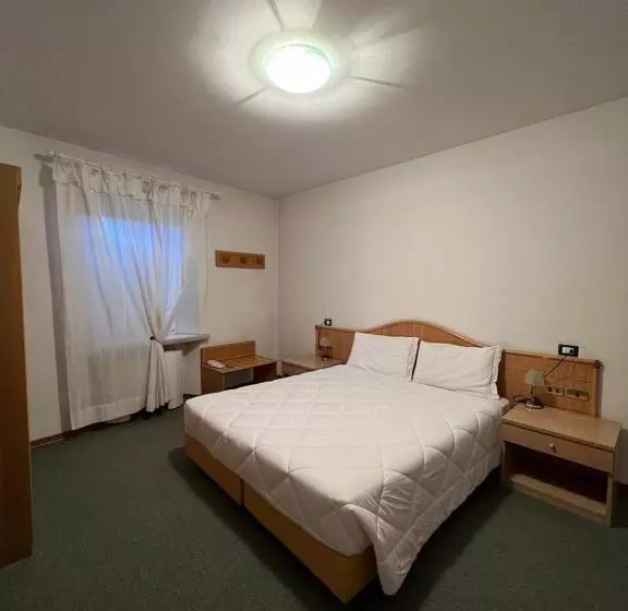 Retkeilymaja Locanda Aquila Nera