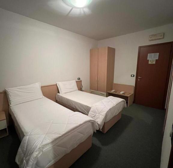 호스텔 Locanda Aquila Nera