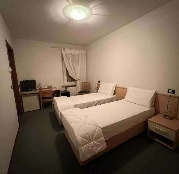 Retkeilymaja Locanda Aquila Nera