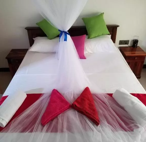 تختخواب و صبحانه Yashumi Homestay
