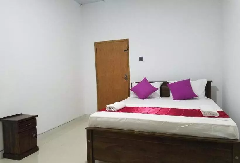 تختخواب و صبحانه Yashumi Homestay