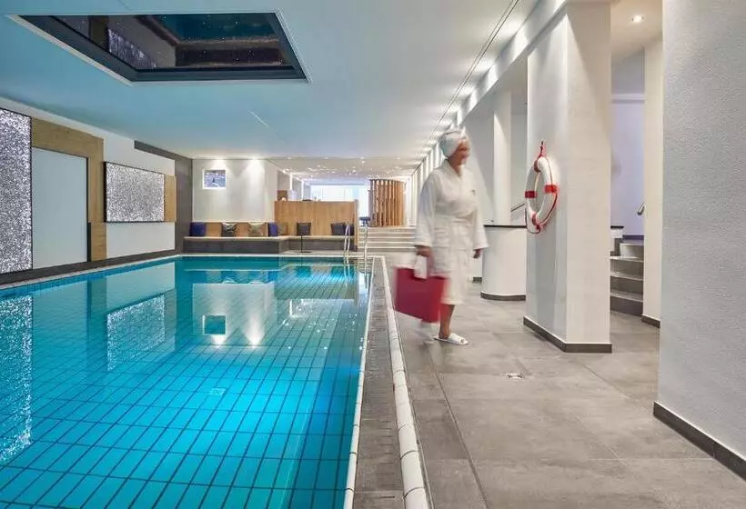 هتل Erfurths Bergfried Ferien & Wellness