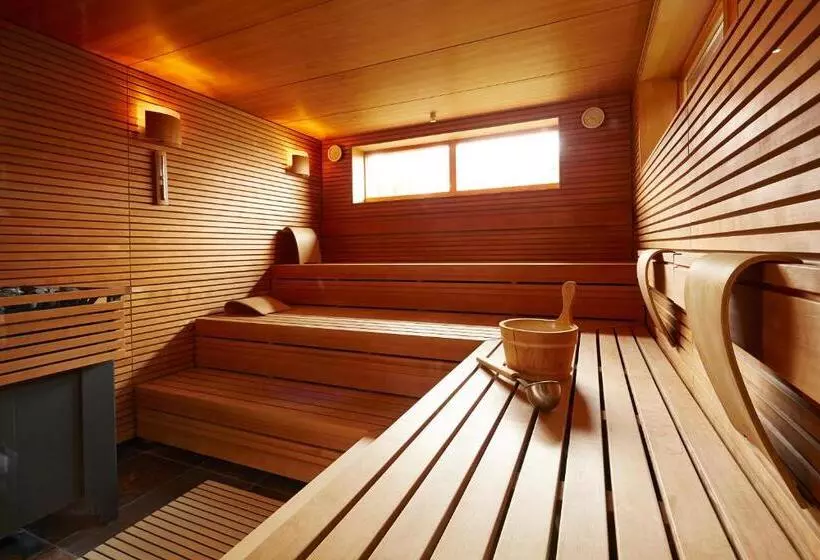 هتل Erfurths Bergfried Ferien & Wellness