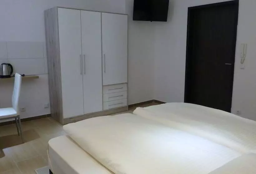ホテル Hr
