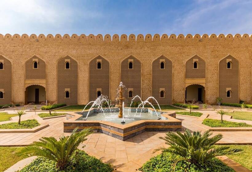 Hotel Sairafort Sarovar Portico