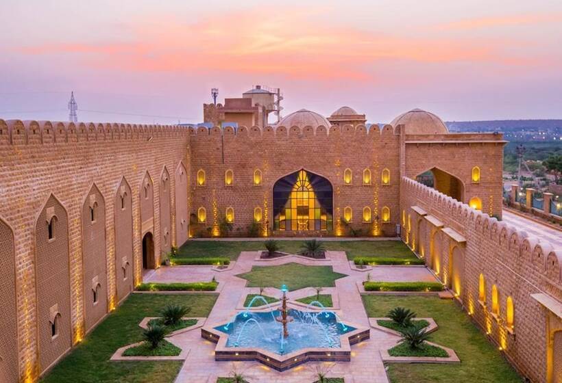 Hotel Sairafort Sarovar Portico