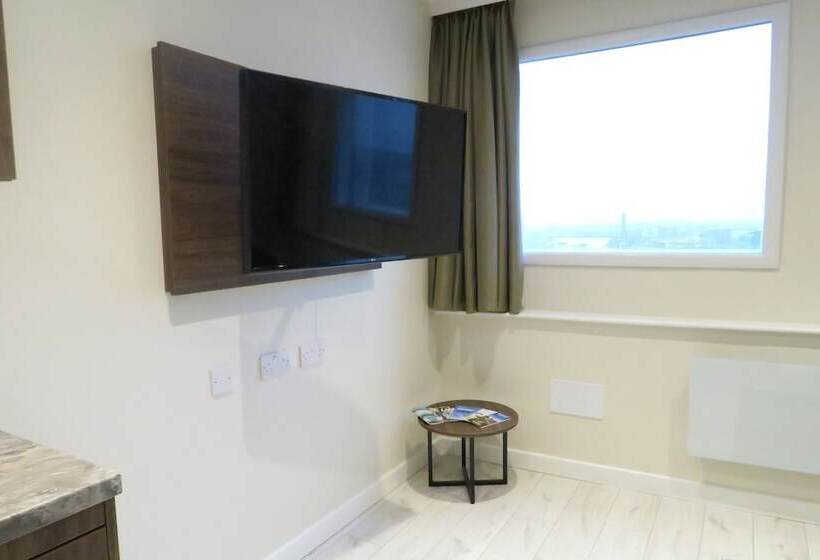 Quay Apartments Clarence House