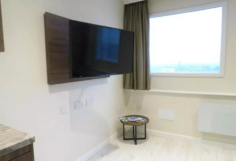 Quay Apartments Clarence House