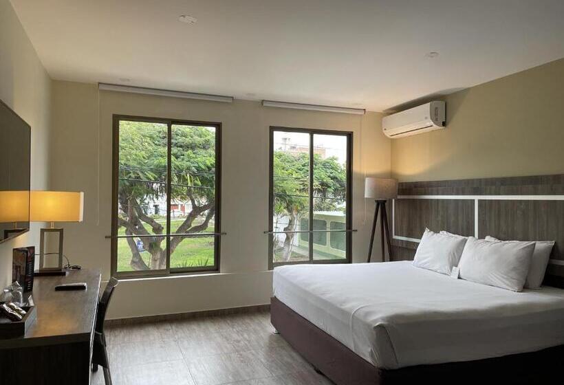 Rado Hotel Quintanas