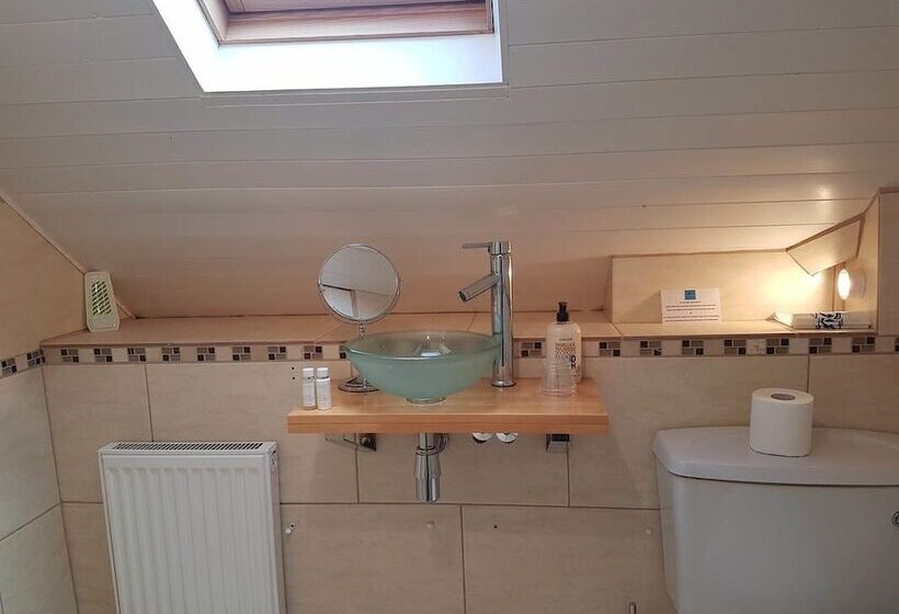 ベッドアンドブレックファースト Saltwater