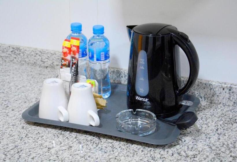 ذا فيفتى ايت السالمية