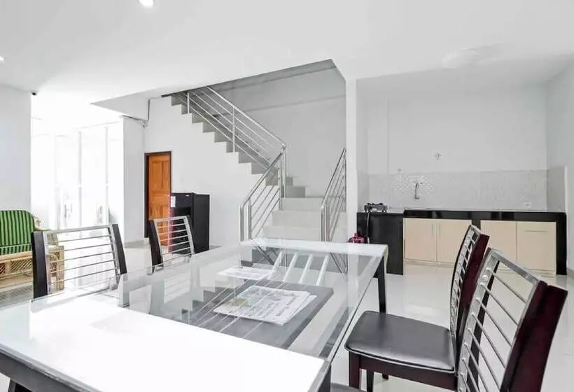 ペンション Reddoorz Near Siloam Hospital Palembang