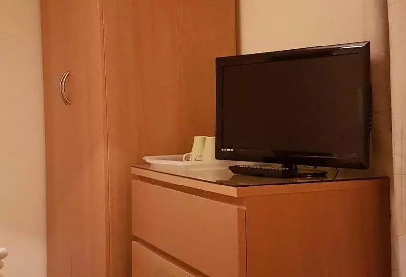 Aamiaismajoitus (B&B) Cross Oak Inn