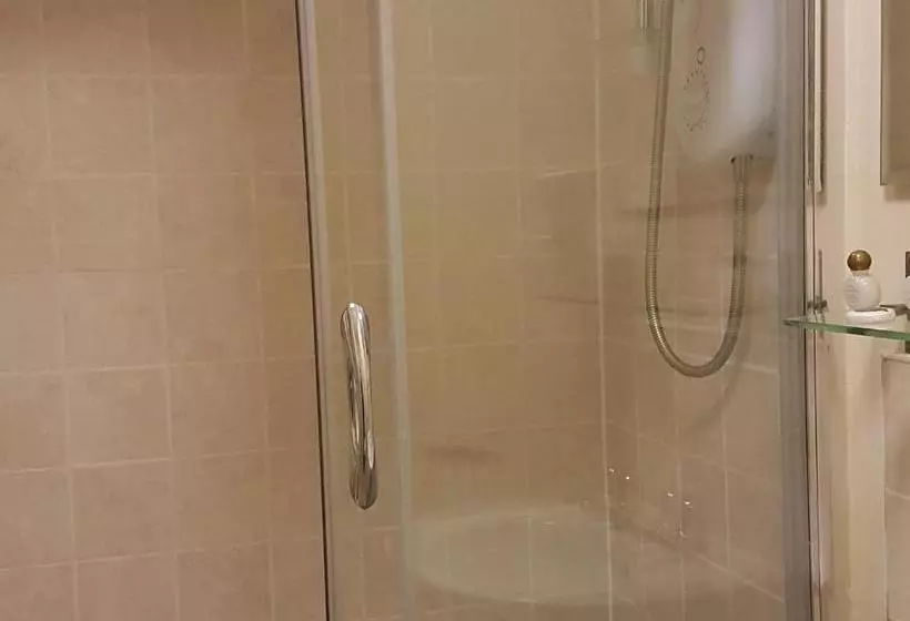 Aamiaismajoitus (B&B) Cross Oak Inn