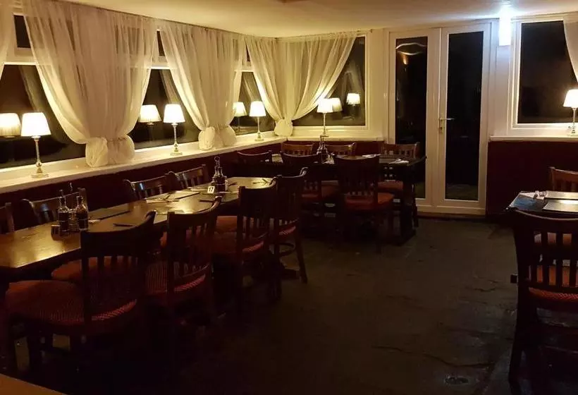 Aamiaismajoitus (B&B) Cross Oak Inn