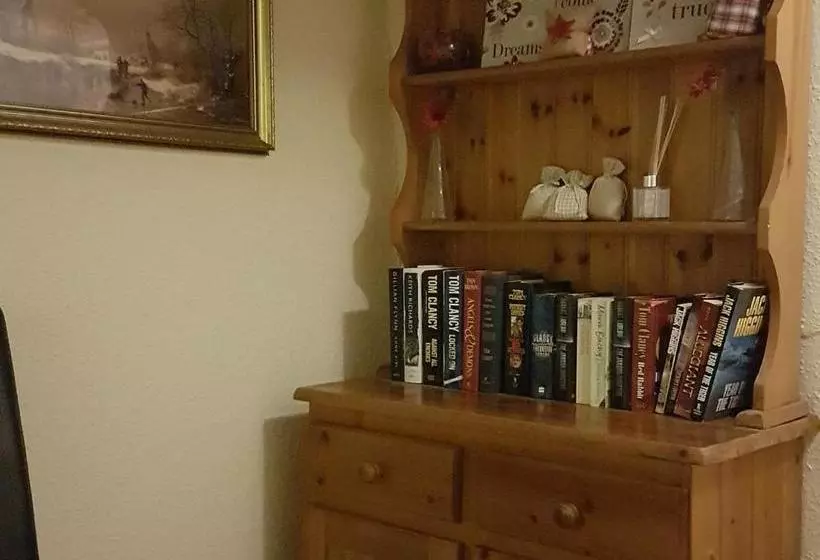 Aamiaismajoitus (B&B) Cross Oak Inn