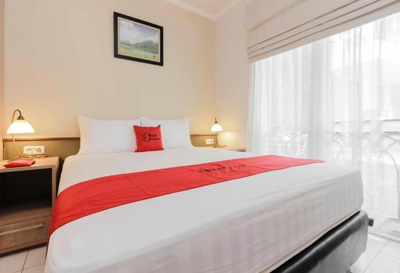 Pansiyon Reddoorz Syariah Plus @ Jatibening