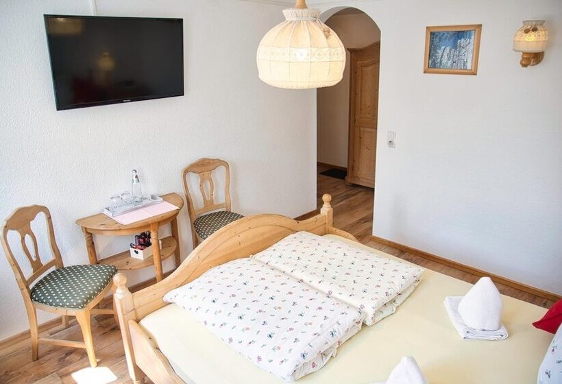 ユースホステル Landgasthof Zum Stern Wasserkuppe Rhon