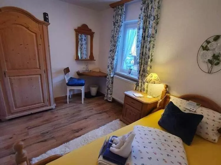 Retkeilymaja Landgasthof Zum Stern Wasserkuppe Rhon