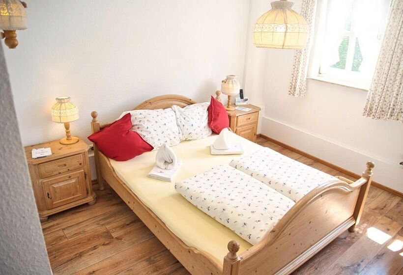 ユースホステル Landgasthof Zum Stern Wasserkuppe Rhon