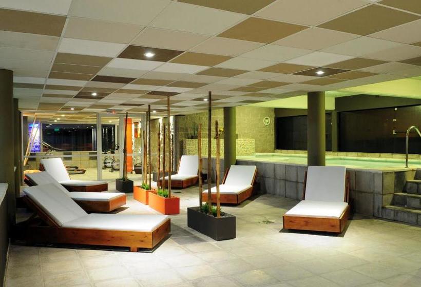 Otel Altos Del Valle