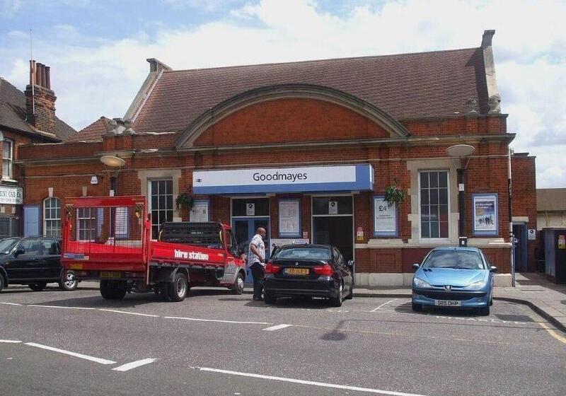 Ilford Hotel Goodmayes