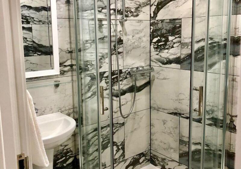 Ilford Hotel Goodmayes