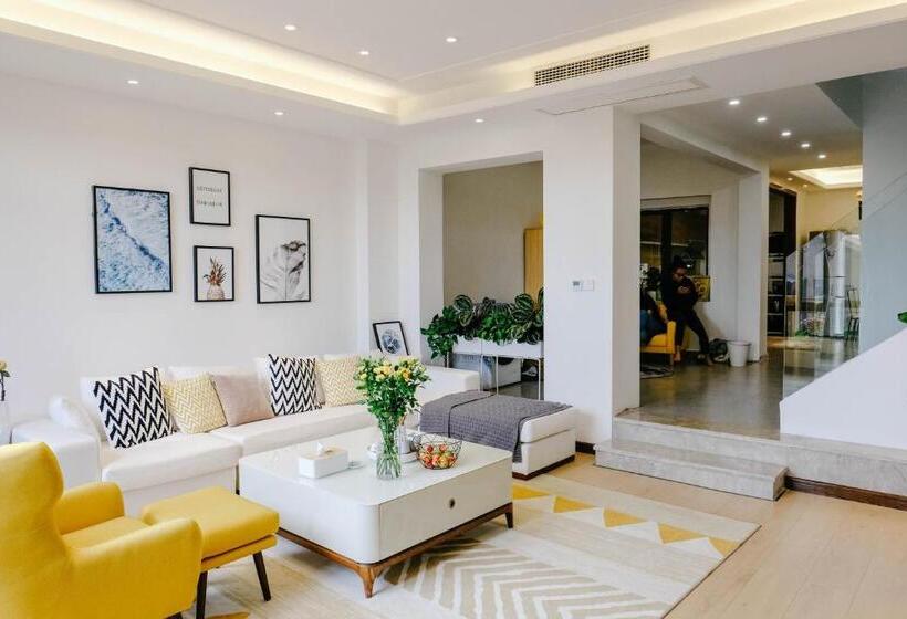 Пансион Dali Lila's House Seaview Guesthouse