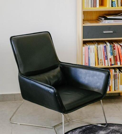 Пансион Dali Lila's House Seaview Guesthouse