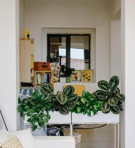 Пансион Dali Lila's House Seaview Guesthouse