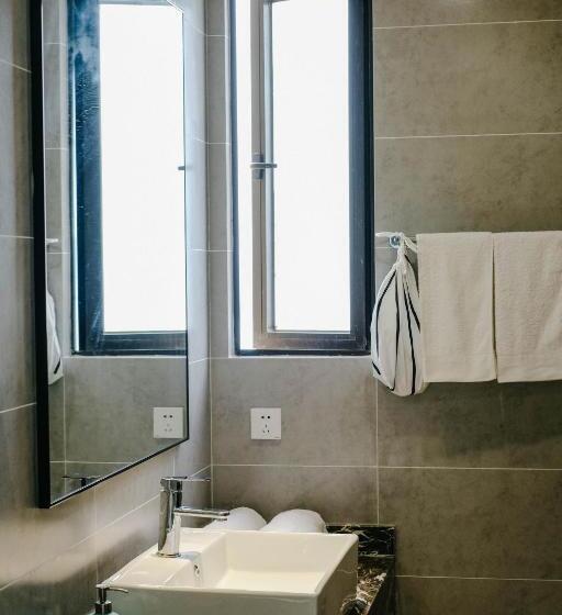 Пансион Dali Lila's House Seaview Guesthouse