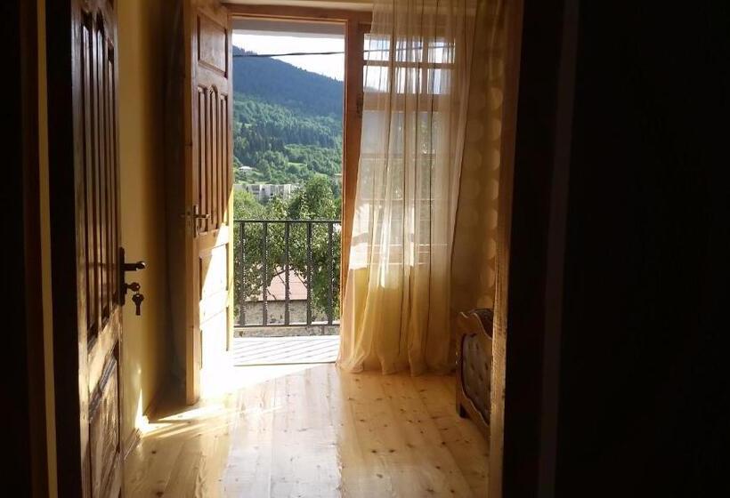 پانسیون Guesthouse Robi