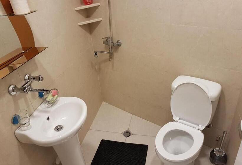 پانسیون Guesthouse Robi