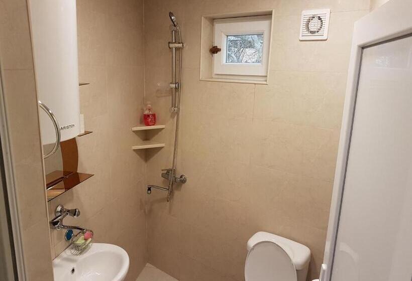 پانسیون Guesthouse Robi