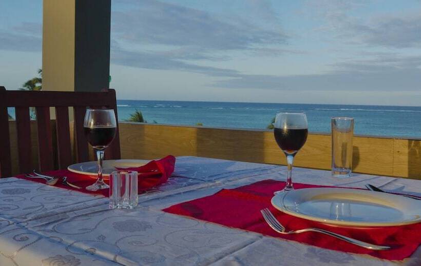 בית מלון כפרי Sea Crest