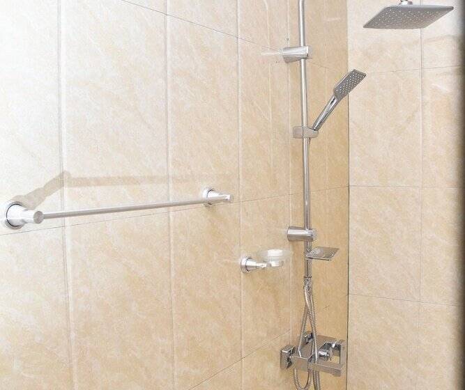 בית מלון כפרי Sea Crest