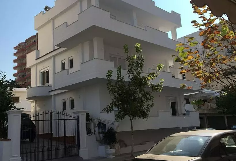 پانسیون Villa Orkidea