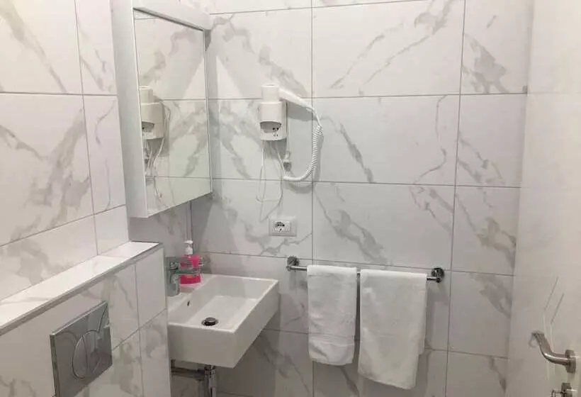 پانسیون Villa Orkidea