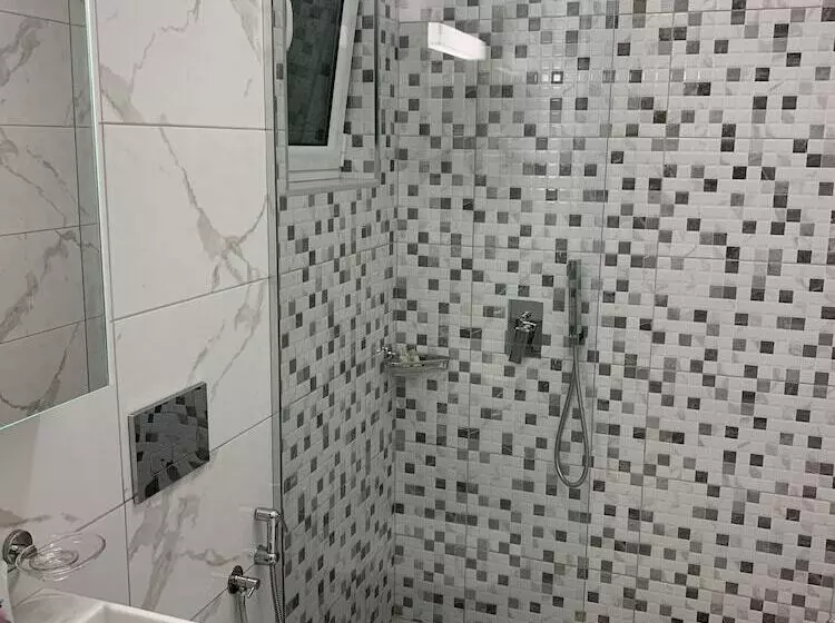 پانسیون Villa Orkidea