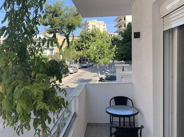 پانسیون Villa Orkidea