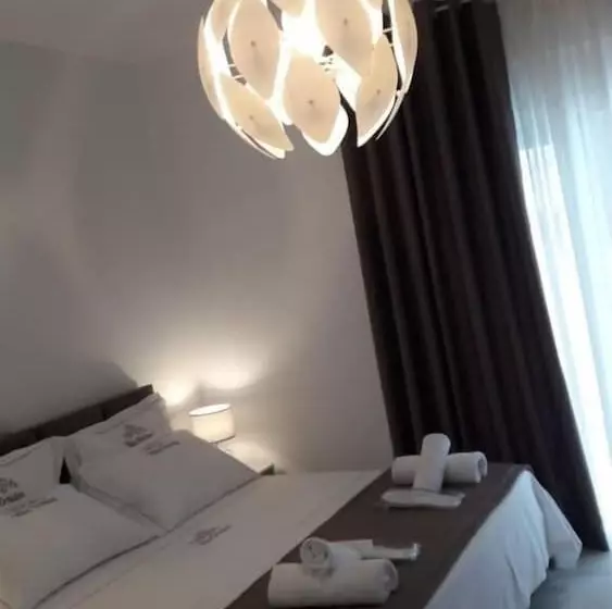 پانسیون Villa Orkidea