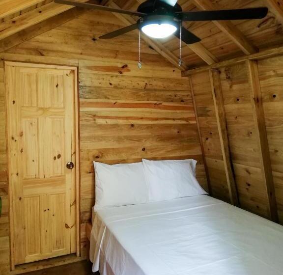 فندق صغير Bodhi Santa Catalina