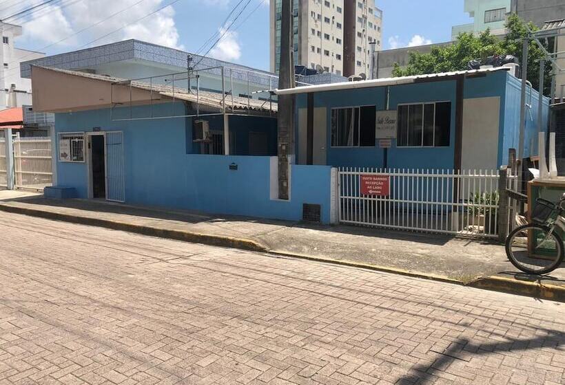 ユースホステル Suíte Barros