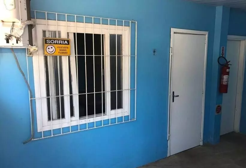 ユースホステル Suíte Barros