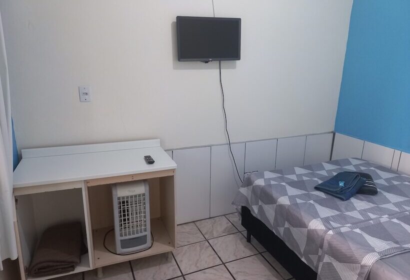 ユースホステル Suíte Barros