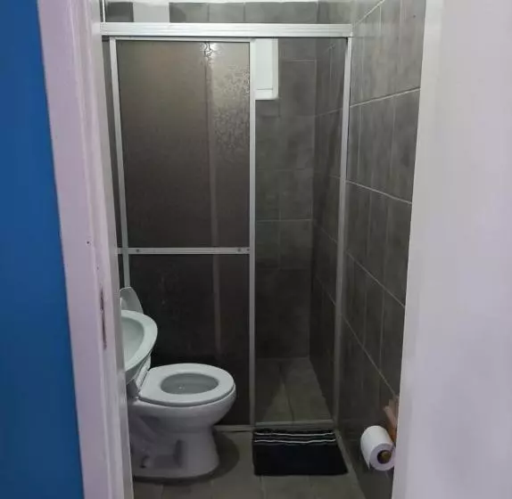 ユースホステル Suíte Barros