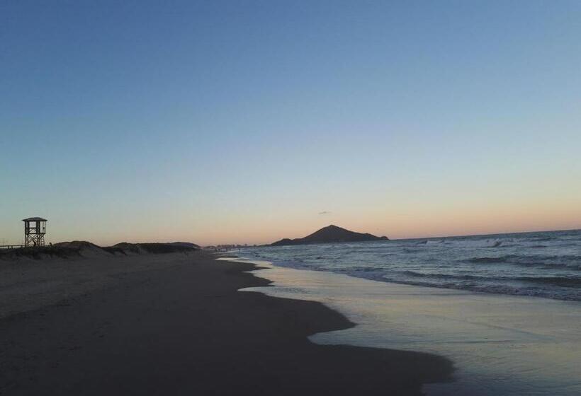 ユースホステル Suíte Barros