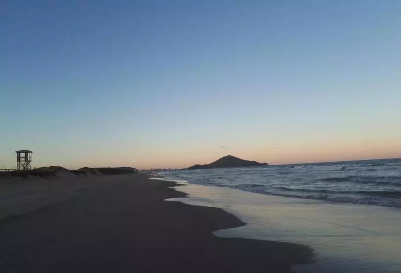 ユースホステル Suíte Barros