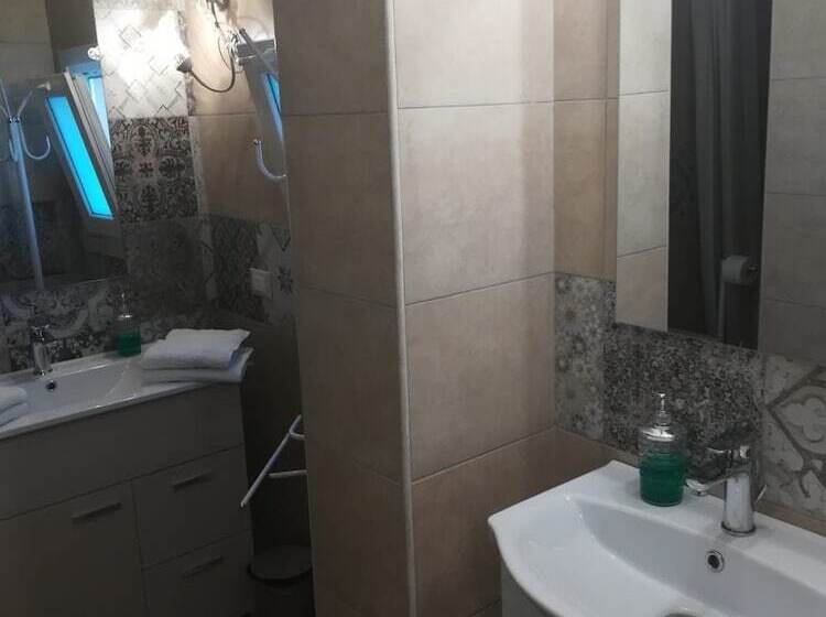 تختخواب و صبحانه Oikos Atena